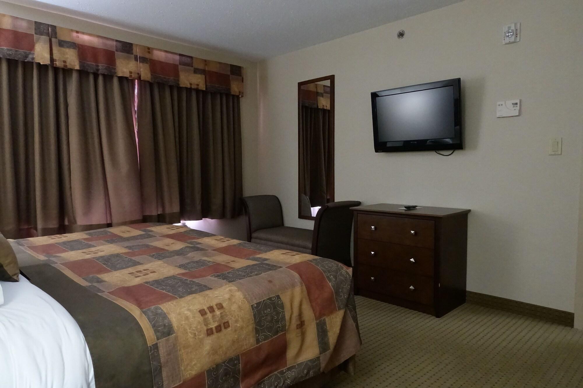 מלון Ramada By Wyndham Weyburn מראה חיצוני תמונה