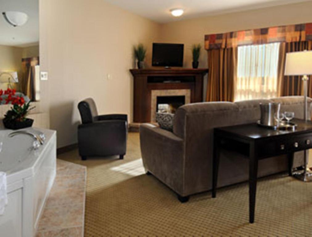 מלון Ramada By Wyndham Weyburn חדר תמונה
